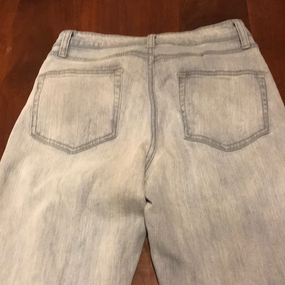 EUC Wild Fable High Rise Mom Jean size 2 - Picture 5 of 9